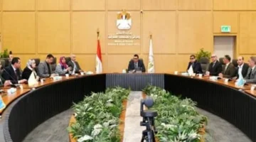 تقنين الأوضاع في الأراضي المضافة للمدن يتصدر اجتماع وزير الإسكان لمتابعة الإجراءات التنفيذية 1